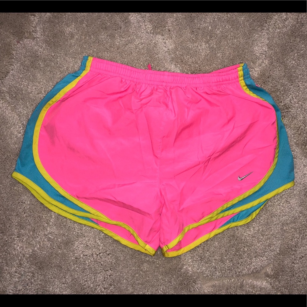 Nike Tempo Dri-fit shorts small pink.